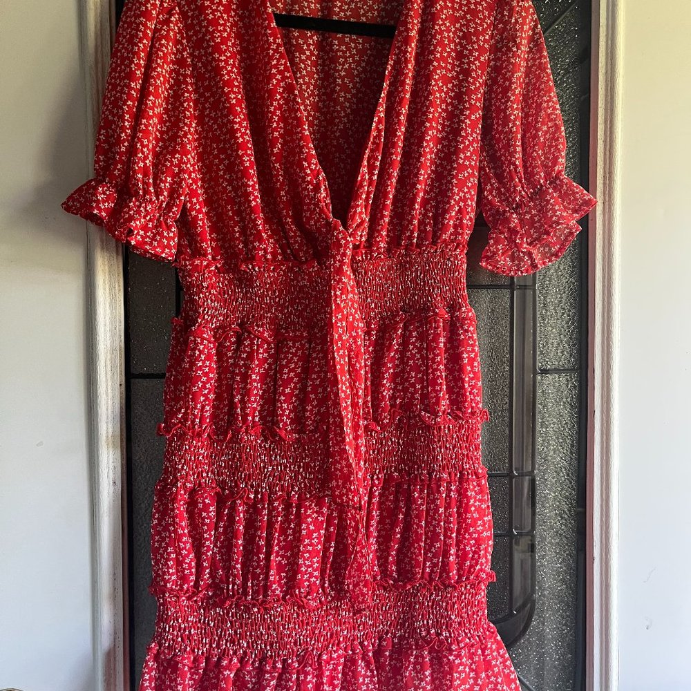 FREE SHIPPING ress; soft red and white; gathered areas for fun flirty; tie open